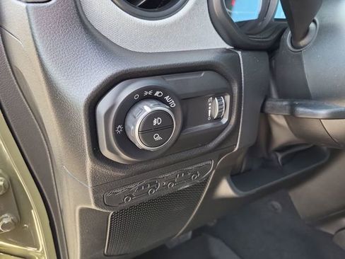 New 2026 Jeep Gladiator Willys image 14