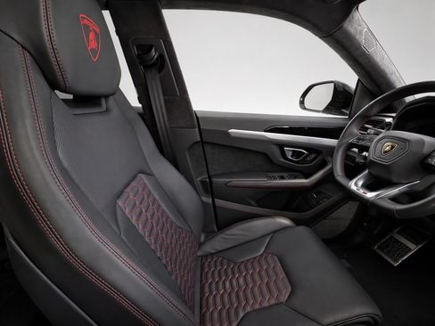 Used 2021 Lamborghini Urus AWD/4WD image 15