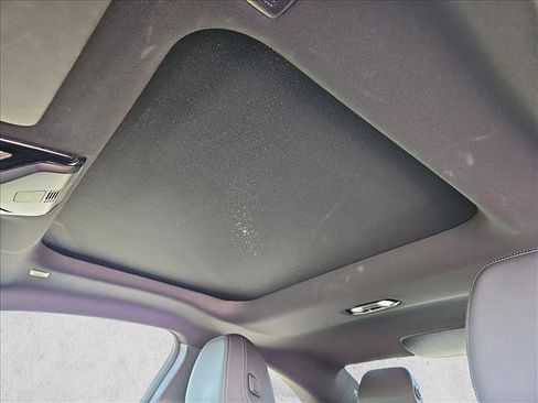 Used 2023 BMW 230i Coupe w/ Convenience Package image 16