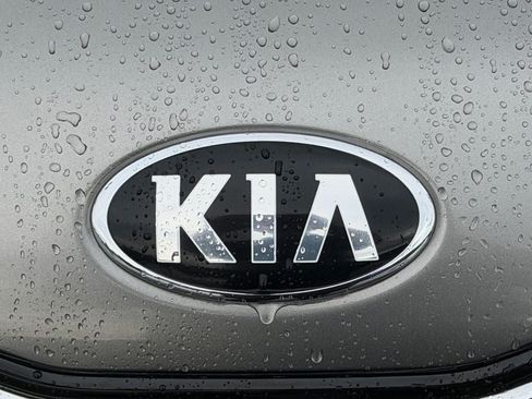Used 2018 Kia Soul + FWD image 34