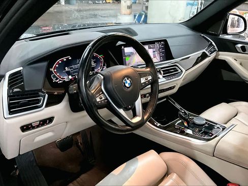 Used 2020 BMW X5 xDrive40i w/ Premium Package image 16
