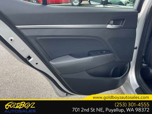 Used 2017 Hyundai Elantra Limited w/ Limited Tech Package 04 FWD image 15