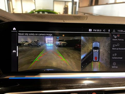 Used 2020 BMW X7 xDrive40i w/ M Sport Package image 20