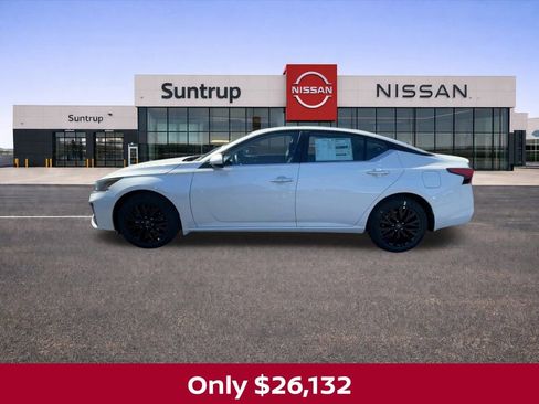 New 2025 Nissan Altima 2.5 SV w/ SV Special Edition Package image 6