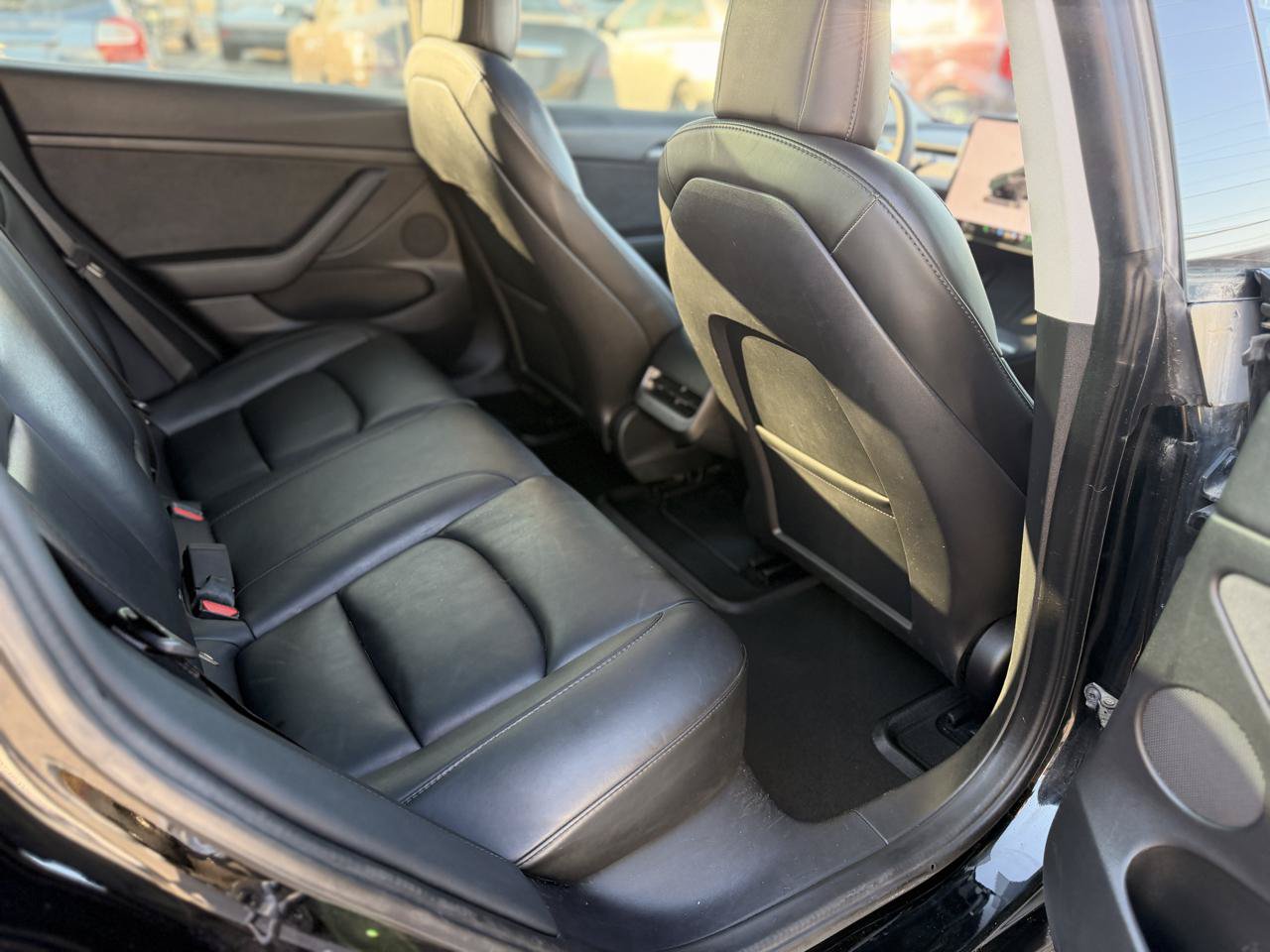 Used 2022 Tesla Model 3 Long Range AWD/4WD image 35