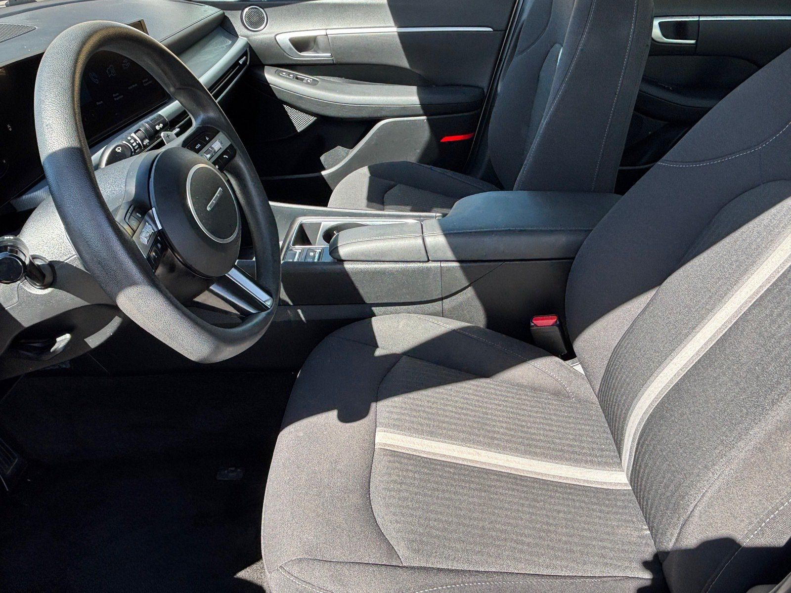 Used 2025 Hyundai Sonata SEL FWD image 21