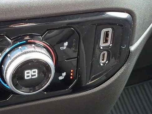 Used 2022 GMC Sierra 1500 Elevation image 28