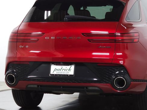 Used 2022 Genesis GV70 3.5T Sport w/ Cargo Package AWD/4WD image 10