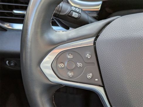 Used 2023 Chevrolet Traverse RS image 19