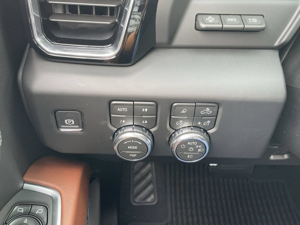 New 2026 GMC Sierra 2500 Denali Ultimate w/ Max Trailering Package AWD/4WD image 18