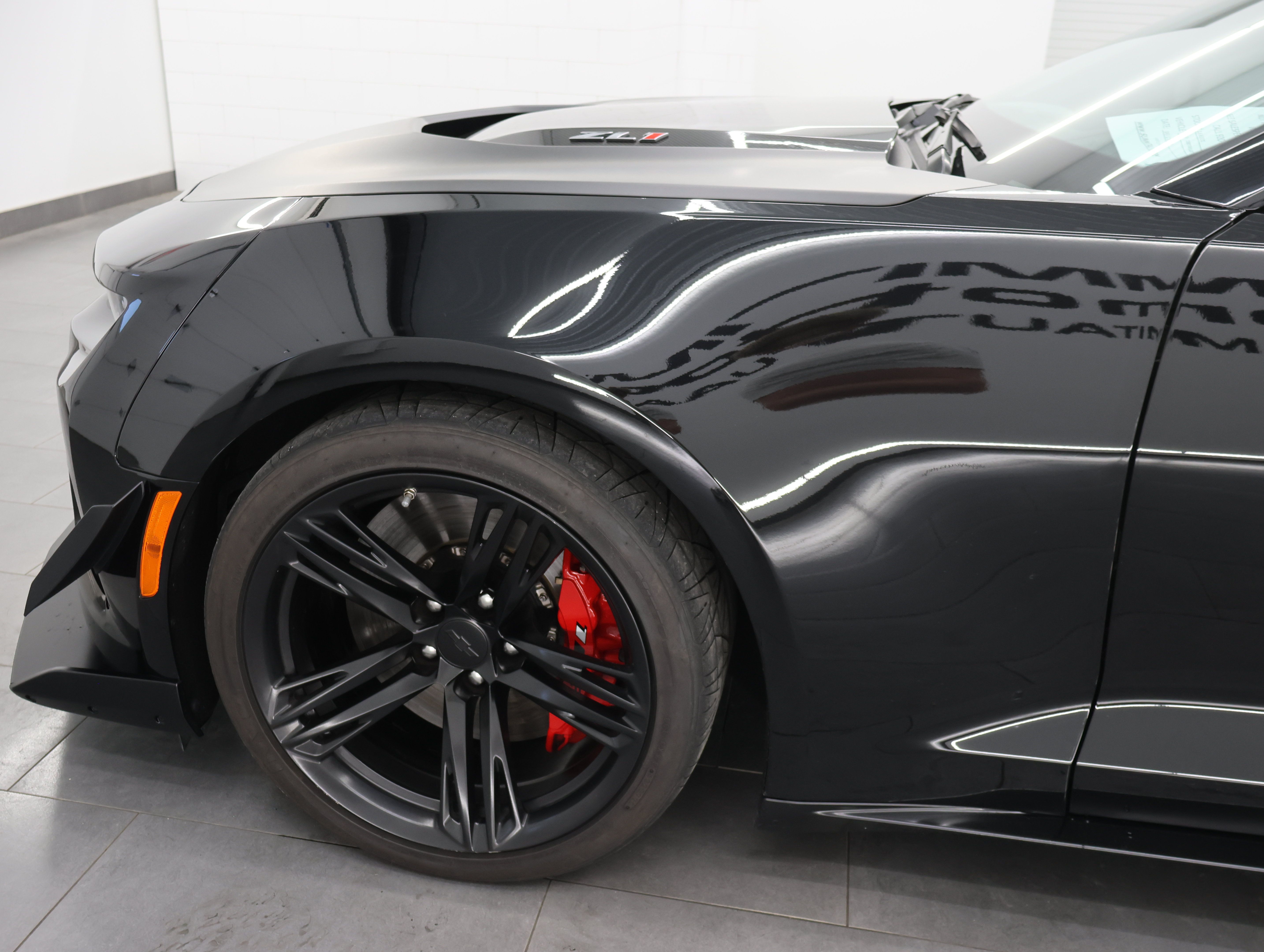 Used 2019 Chevrolet Camaro ZL1 RWD image 34