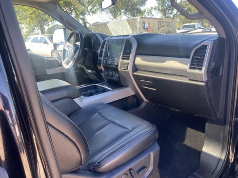 Used 2020 Ford F250 Lariat w/ Tremor Off-Road Package image 12