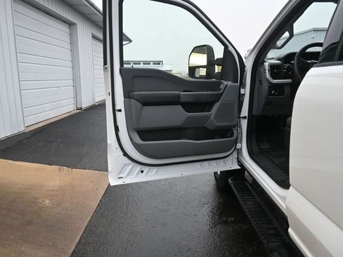Used 2024 Ford F250 XLT w/ FX4 Off-Road Package image 28