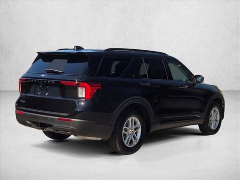 New 2026 Ford Explorer Active image 2