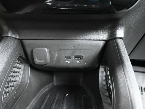 Used 2025 Chevrolet TrailBlazer LT w/ Driver Confidence Package AWD/4WD image 26