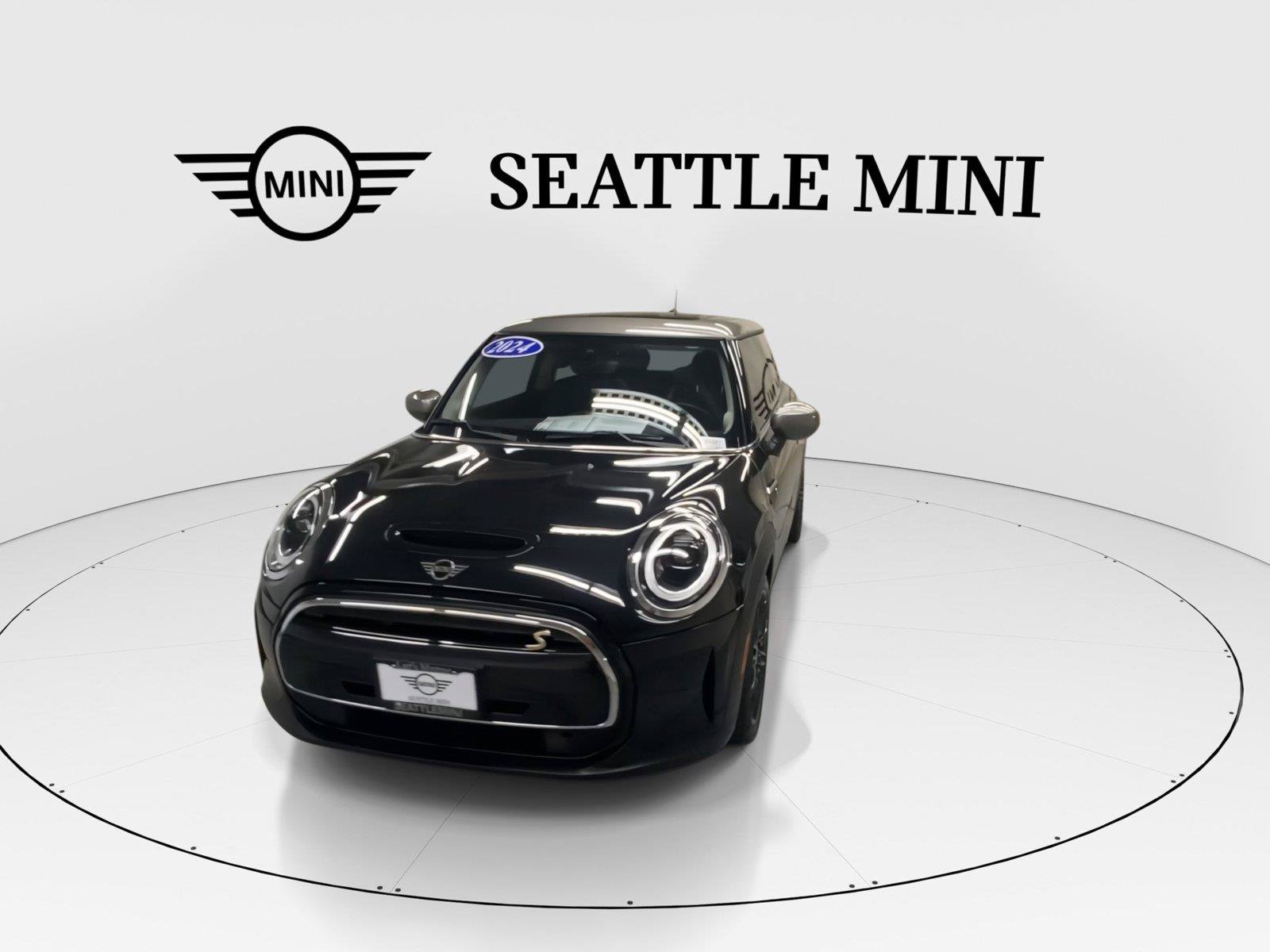 Used 2024 MINI Cooper SE FWD image 3