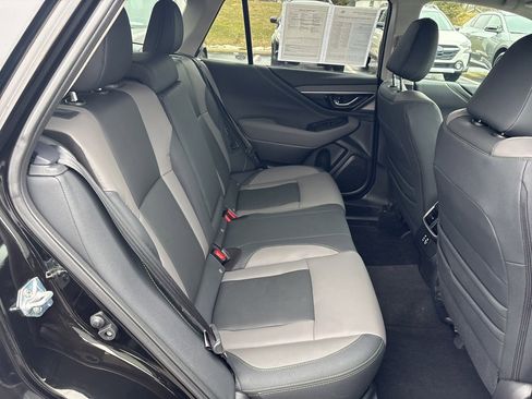 Certified 2025 Subaru Outback Onyx Edition image 11