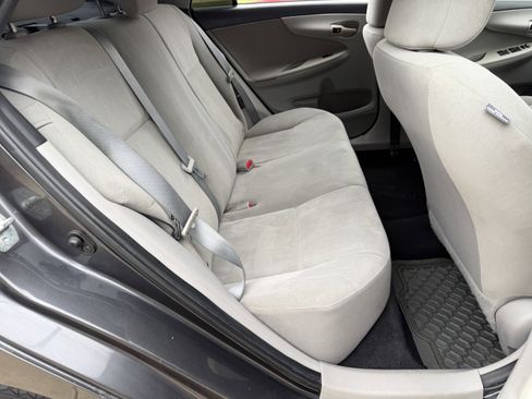 Used 2012 Toyota Corolla L FWD image 13