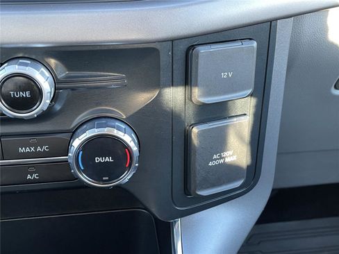 Used 2025 Ford F150 XLT w/ Equipment Group 301A Standard image 22