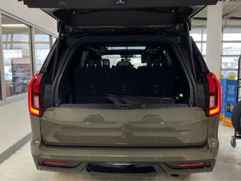 Used 2025 Ford Expedition Tremor AWD/4WD image 31