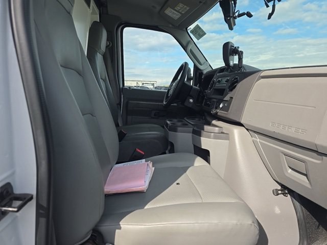 Used 2024 Ford E-350 and Econoline 350 Super Duty w/ Power Windows & Locks Group RWD image 7