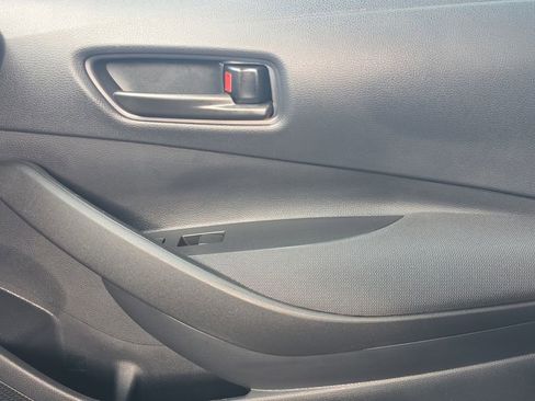 Used 2025 Toyota Corolla LE FWD image 13