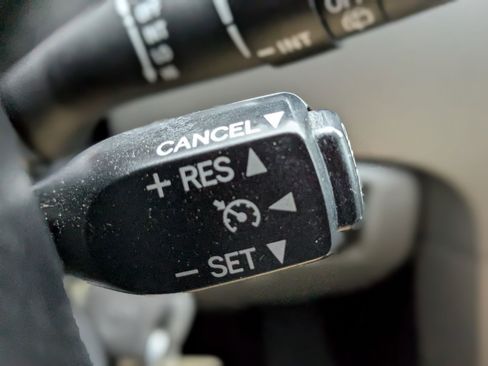 Used 2013 Toyota Sequoia Limited image 24