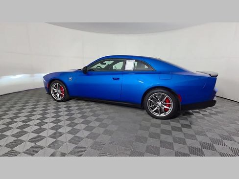 Used 2025 Dodge Charger Daytona Scat Pack w/ Track Pack AWD/4WD image 46