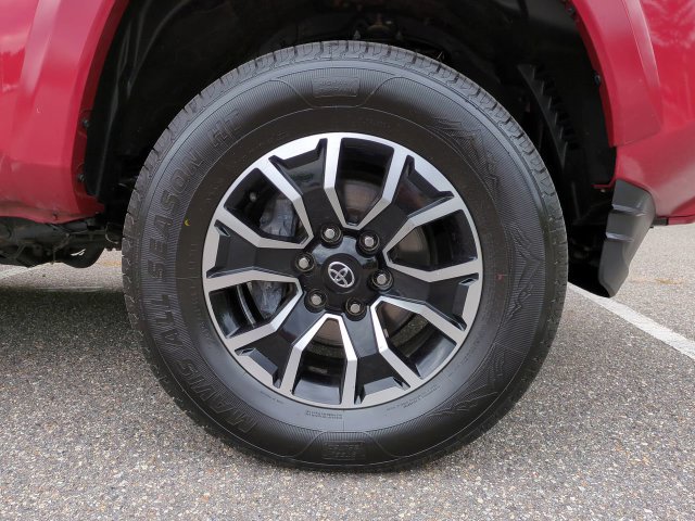 Used 2023 Toyota Tacoma TRD Sport AWD/4WD image 11