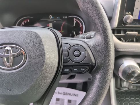 Certified 2025 Toyota RAV4 XLE image 21