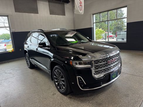 Certified 2023 GMC Acadia Denali w/ Black Diamond Edition AWD/4WD image 3