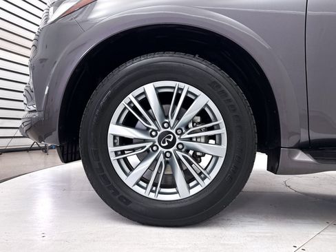 Used 2024 INFINITI QX80 Luxe AWD/4WD image 16