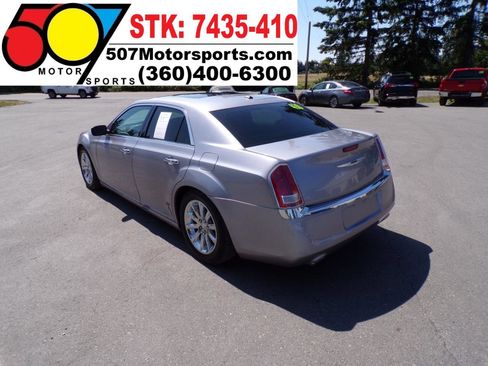 Used 2014 Chrysler 300 C image 6