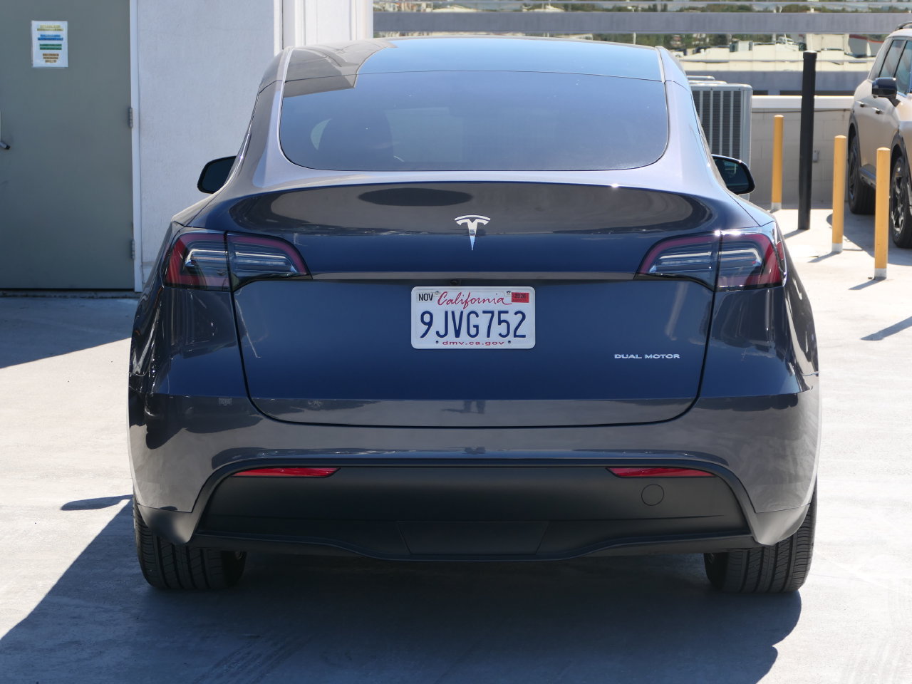 Used 2023 Tesla Model Y Long Range AWD/4WD image 5