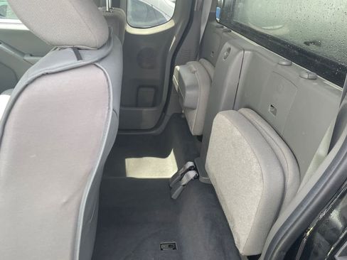 Used 2020 Nissan Frontier S w/ S Utility Package image 10