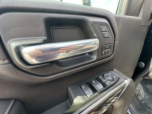 Used 2022 GMC Sierra 3500 AT4 image 26