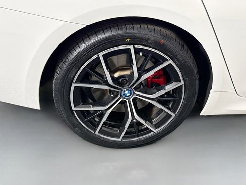 Used 2023 BMW 530e w/ M Sport Package image 33