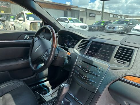 Used 2013 Lincoln MKS FWD image 8