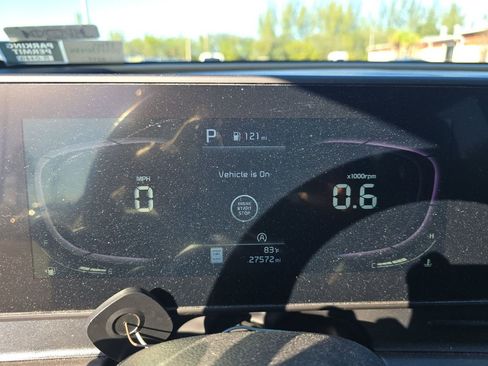 Used 2023 Kia Sportage X-Line w/ X-Line Premium Package image 2