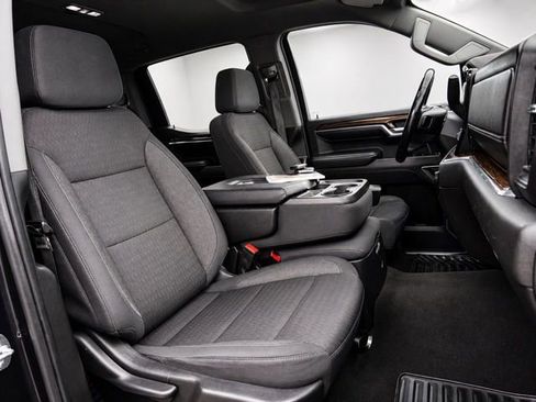 Used 2023 Chevrolet Silverado 1500 LT AWD/4WD image 15