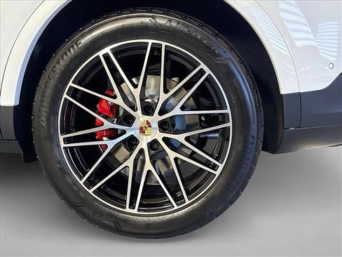 New 2026 Porsche Cayenne S AWD/4WD image 25