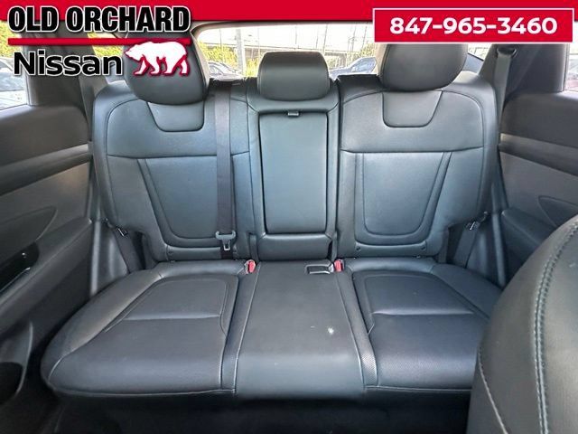 Used 2025 Hyundai Tucson Limited AWD/4WD image 12