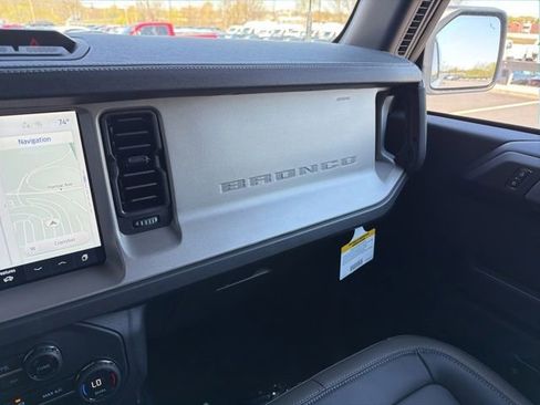 New 2026 Ford Bronco Outer Banks AWD/4WD image 21