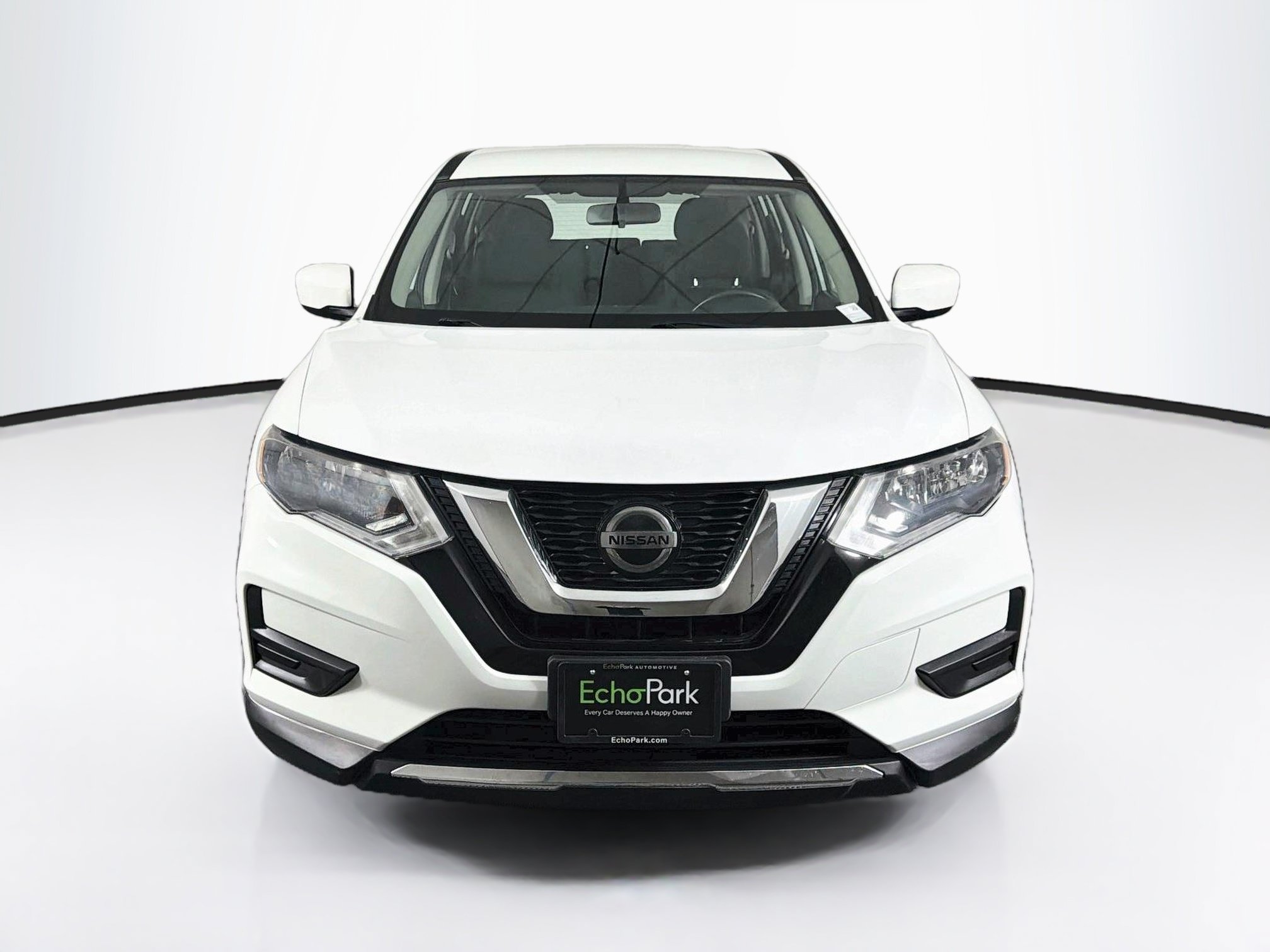 Used 2018 Nissan Rogue S FWD image 2