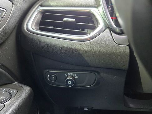 Used 2022 Chevrolet Equinox LT FWD image 21