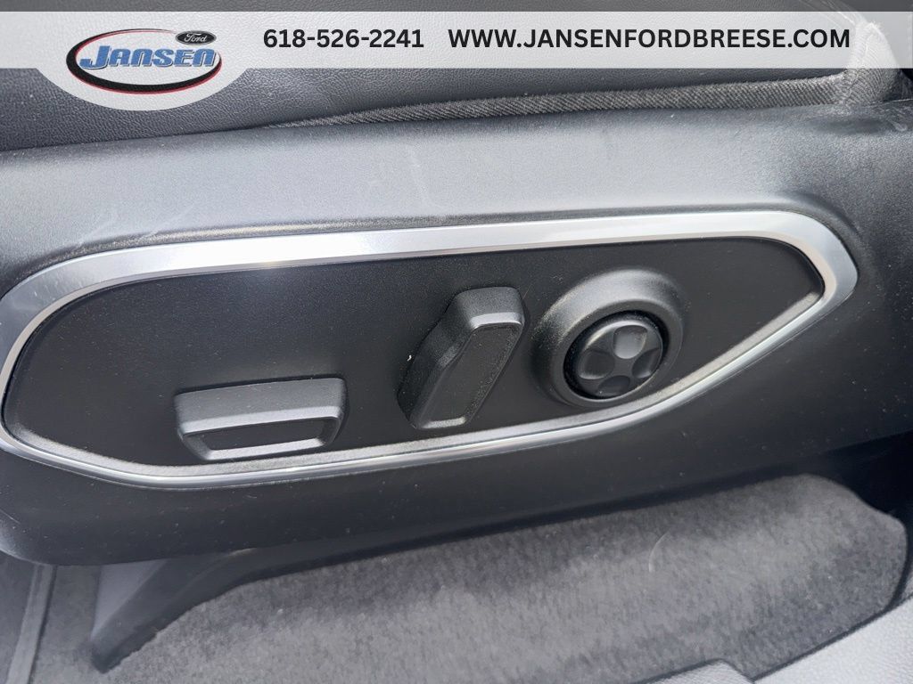 Used 2022 Jeep Wagoneer Series II AWD/4WD image 18