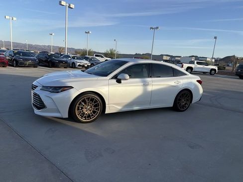 Used 2020 Toyota Avalon Limited w/ Advanced Safety Package FWD image 8