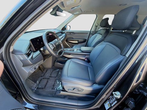 Used 2026 Kia EV9 Light image 19