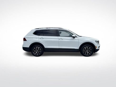 Used 2021 Volkswagen Tiguan SE FWD image 4