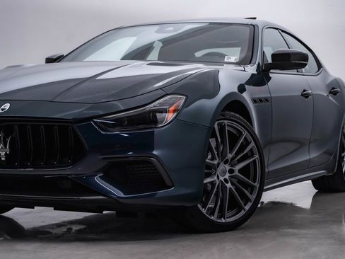 Used 2024 Maserati Ghibli Trofeo image 2